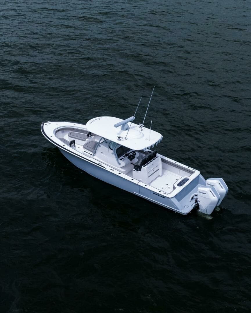 2025 Valhalla Boatworks V33 Center Console - Image 3