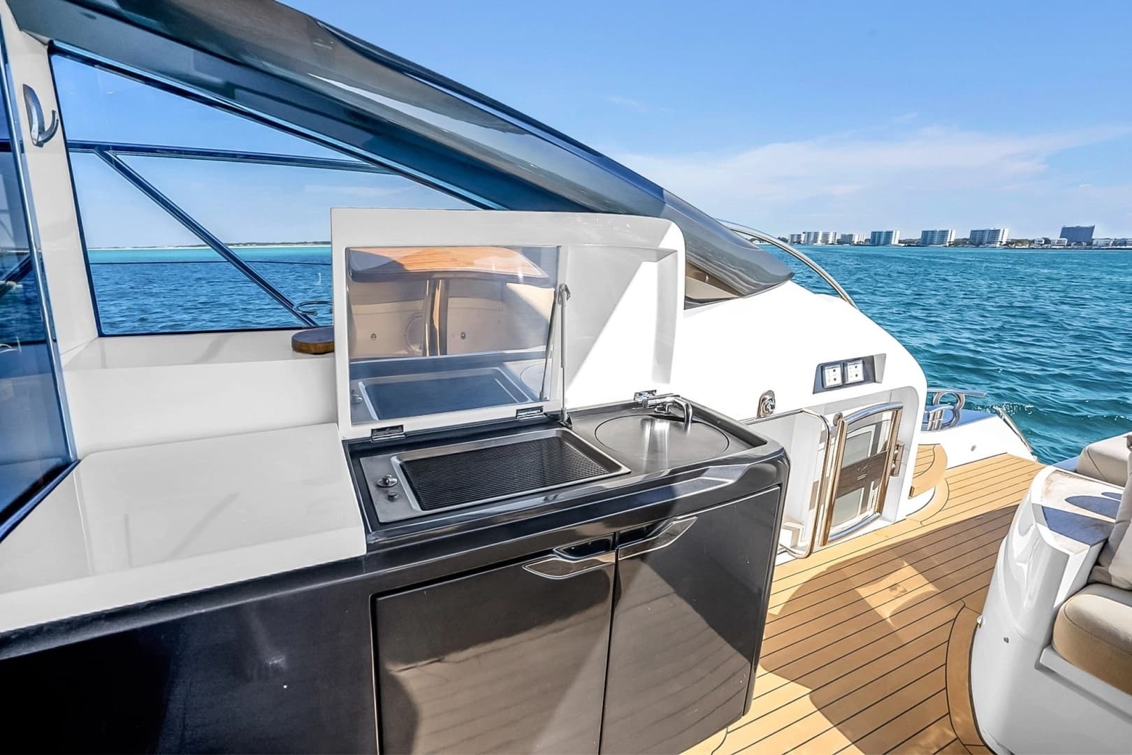 2016 Princess V58 - Image 56
