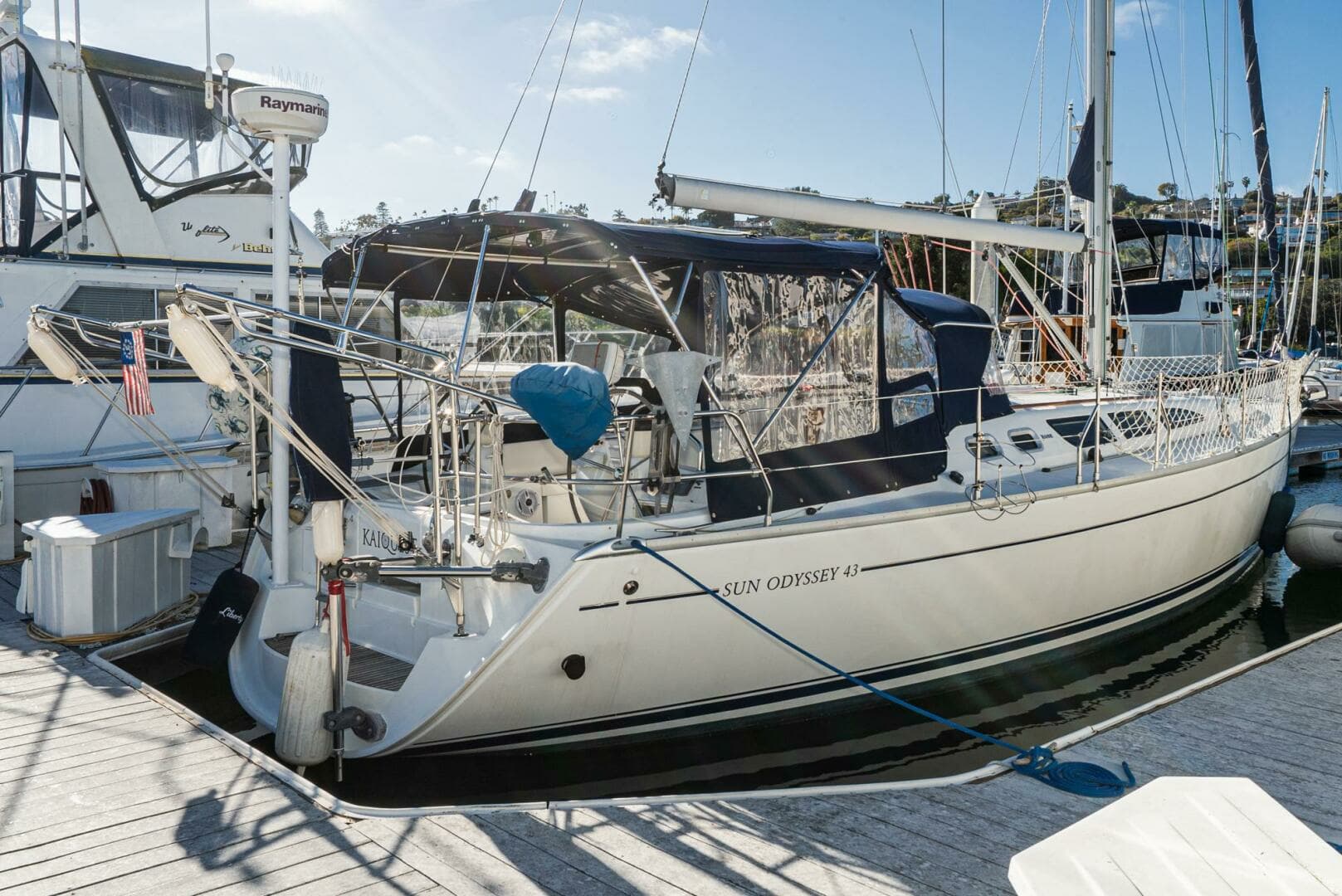 2001 Jeanneau 43 Sun Odessey - Image 3