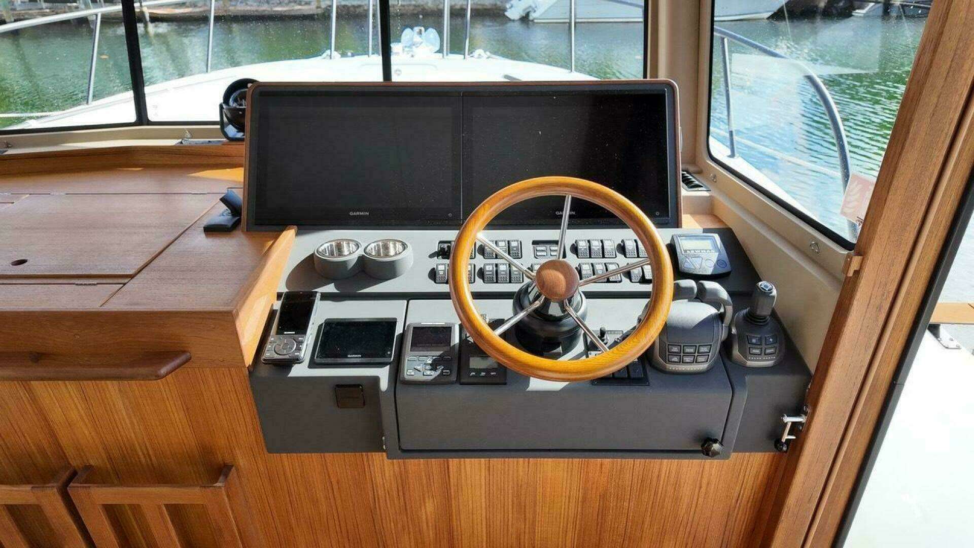 2027 Targa 41 - Image 25