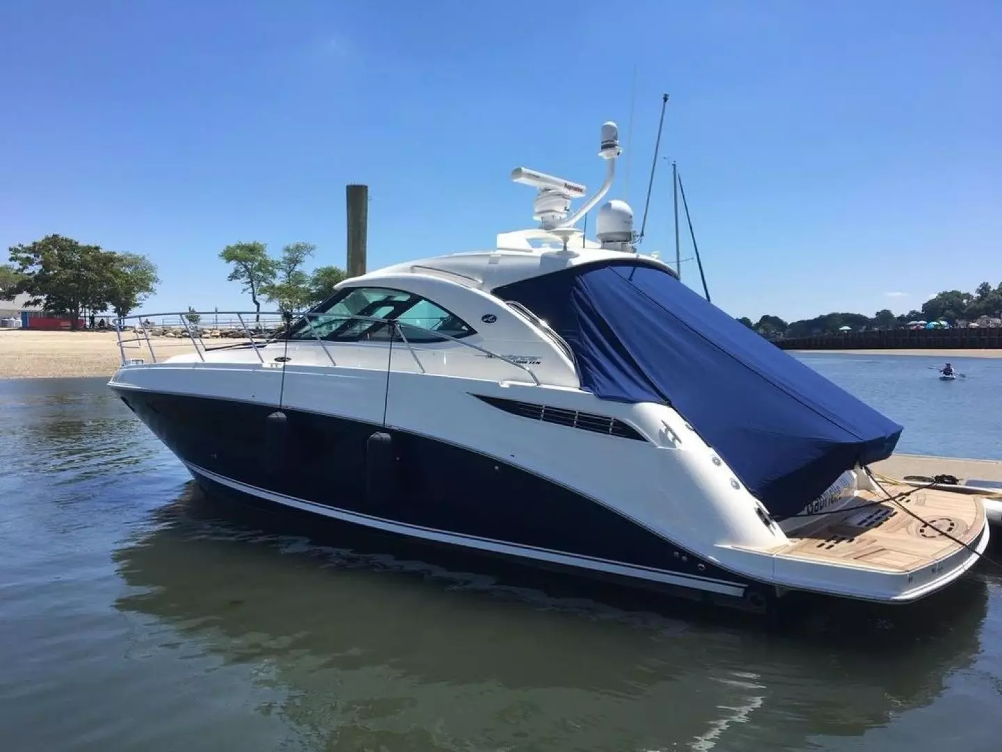 2013 Sea Ray Sundancer - Image 4