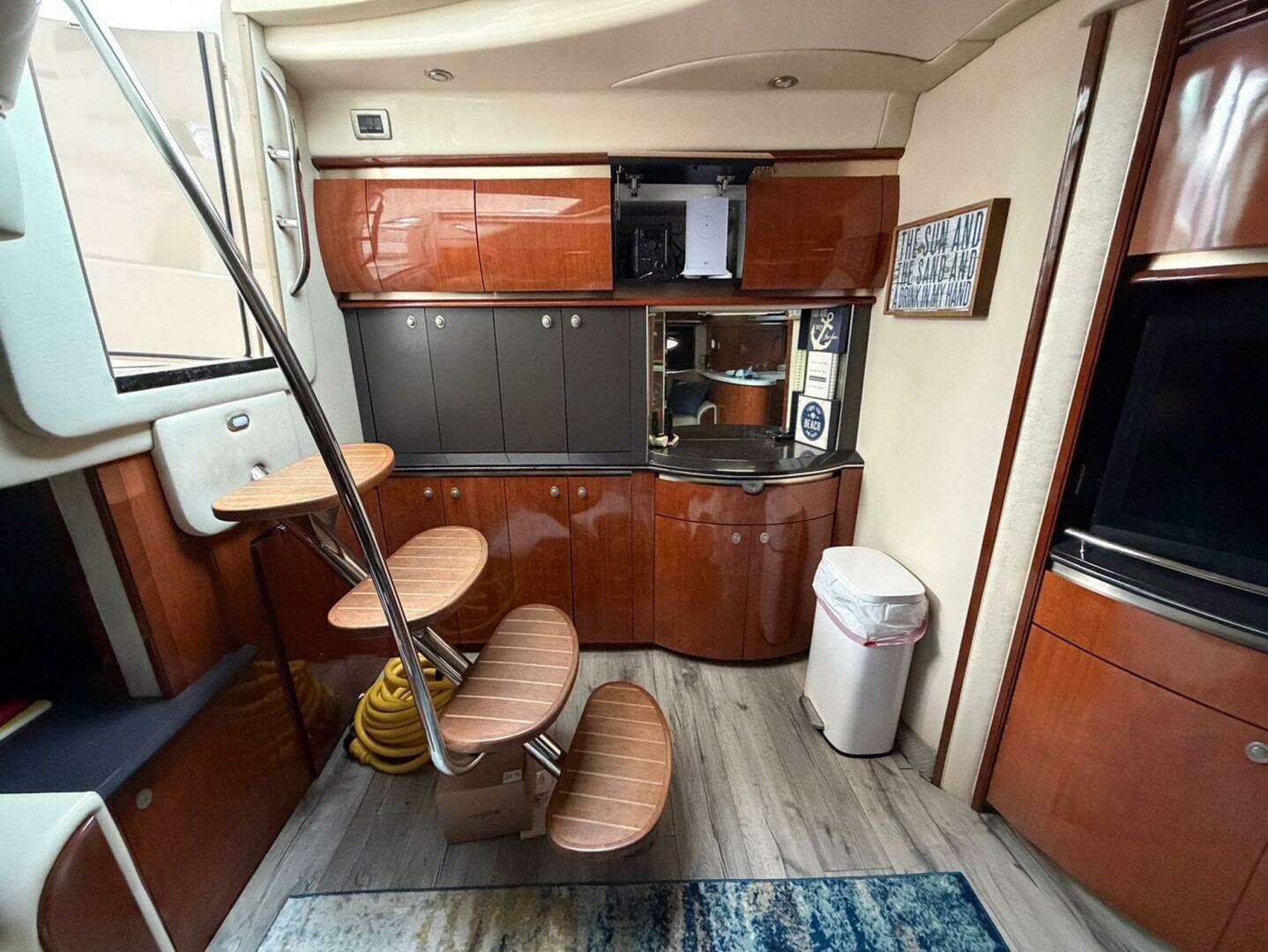 2004 Sea Ray 500 Sundancer - Image 29