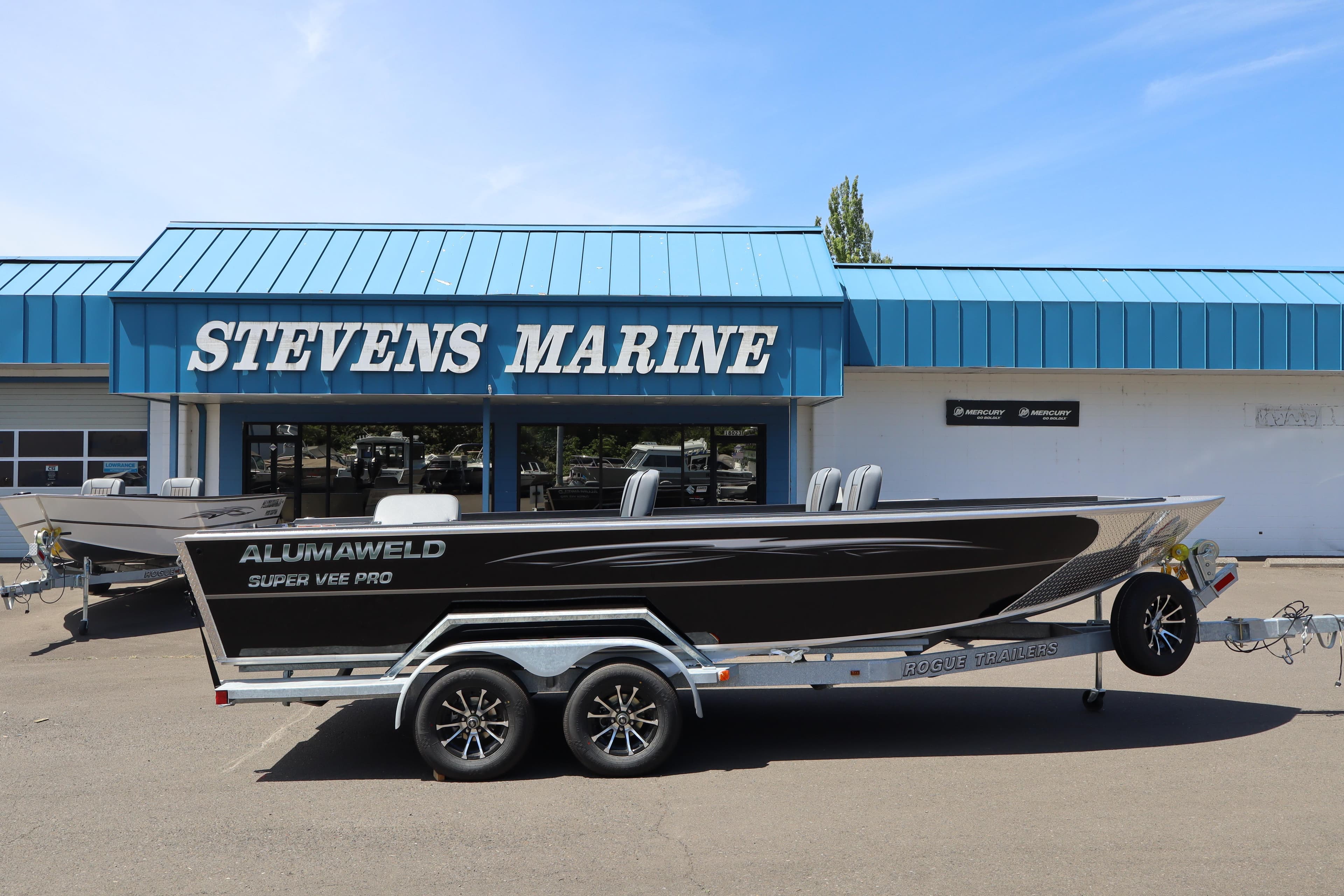2026 Alumaweld Super Vee Pro 21 boat at Stevens Marine dealership.