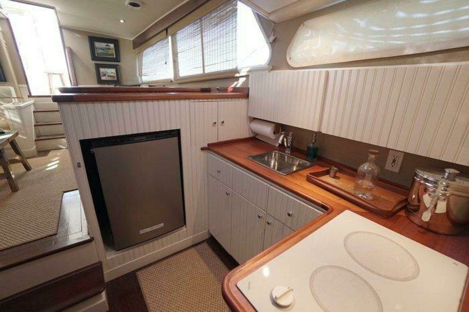 2003 Huckins — - Image 28