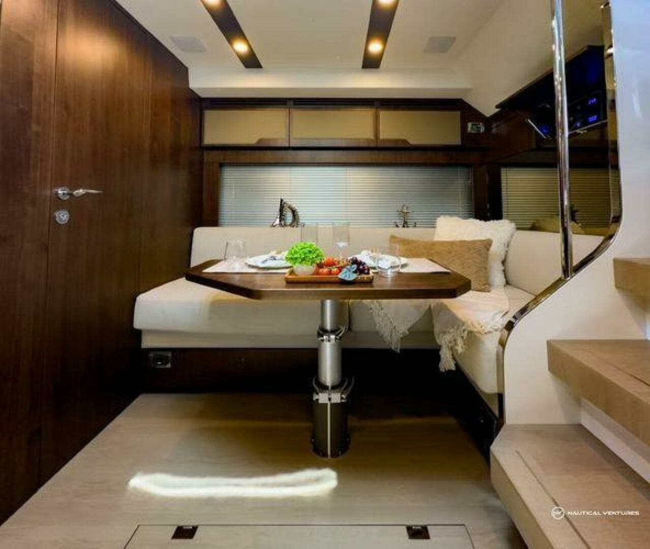 2023 Fairline — - Image 8
