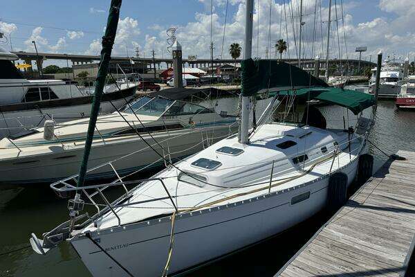 1999 Beneteau Oceanis 321 - Image 1