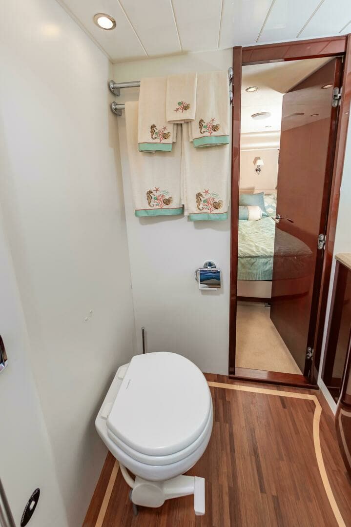 2006 Princess 75 - Image 80