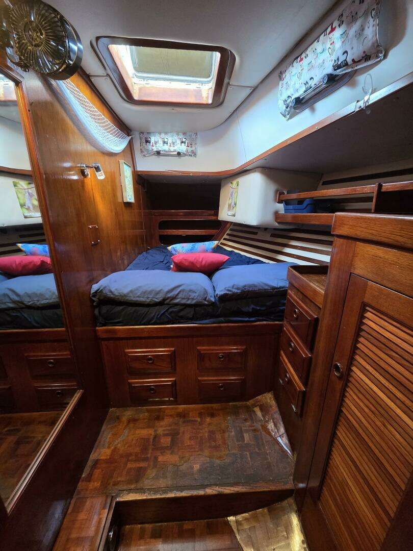 1985 Endeavour 51 - Image 20