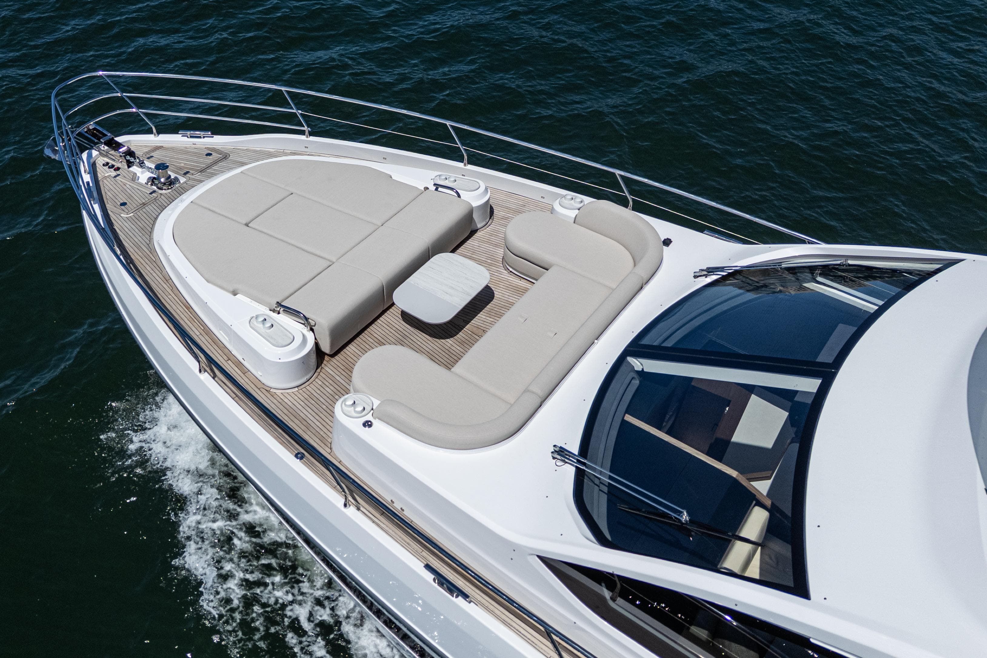 Azimut Fly 72 yacht 2026 model, featuring luxurious deck seating on open water.