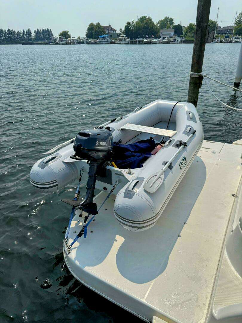 2005 Cruisers Yachts 540 Express - Image 76