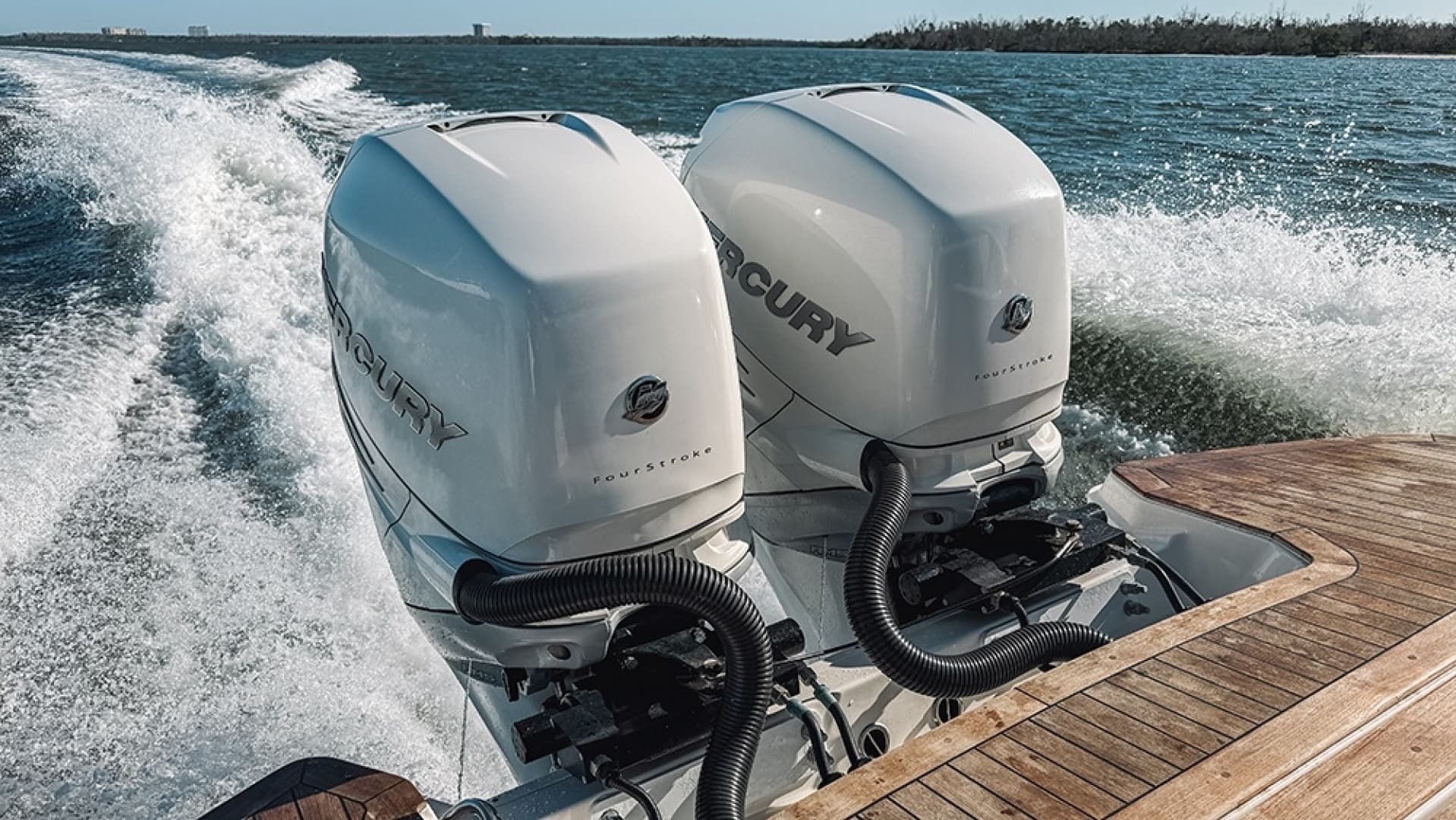 2023 Sea Ray SLX 350 Outboard - Image 36