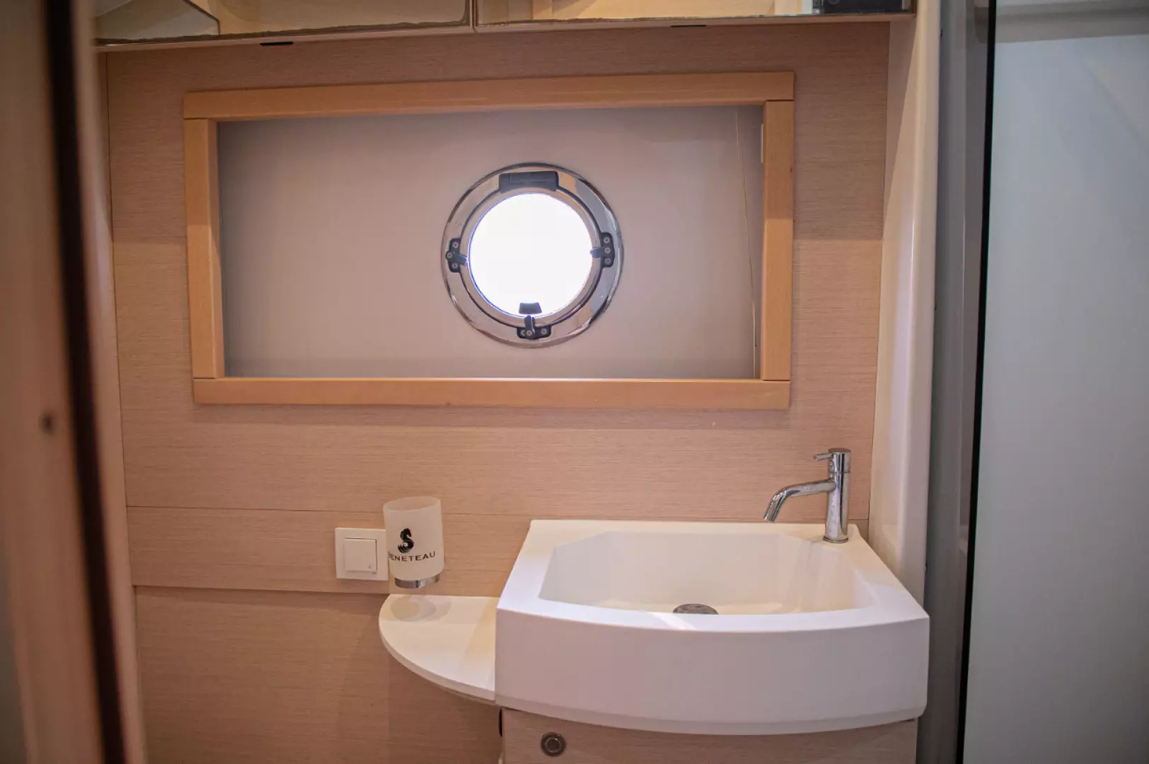 2010 Beneteau Monte Carlo 47 - Image 20