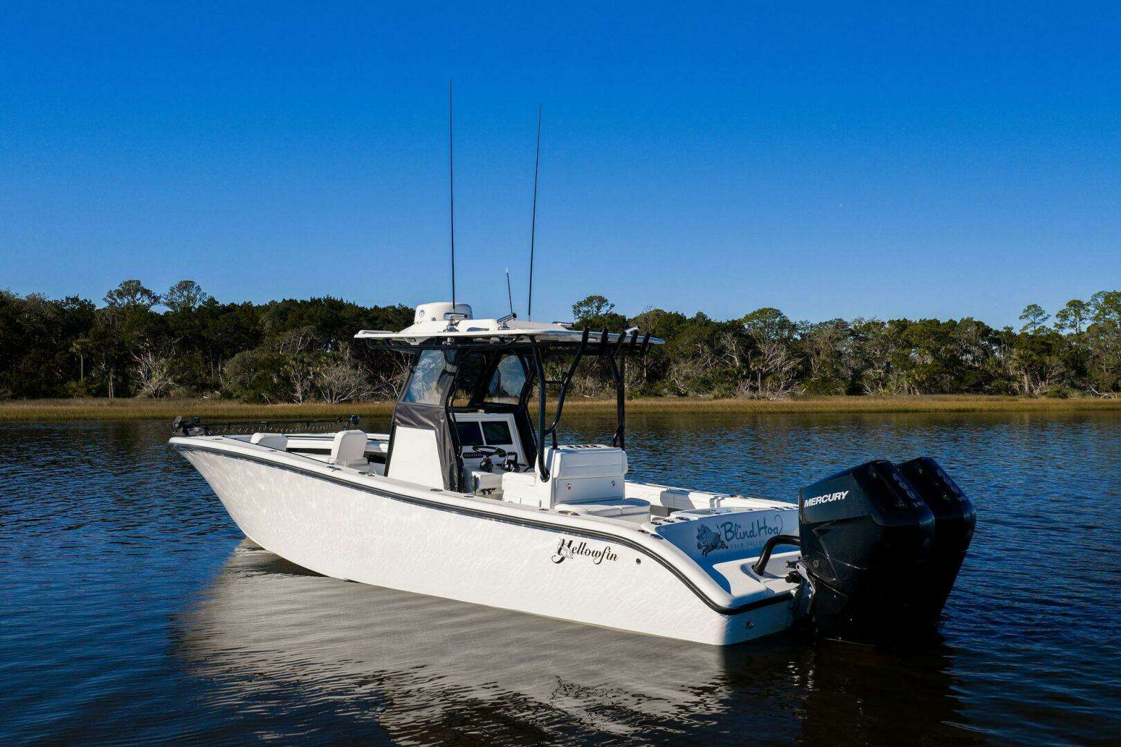 2023 Yellowfin 32 Offshore - Image 10