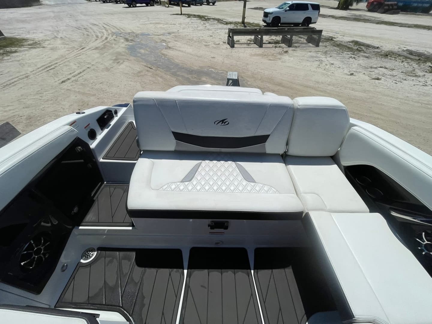 2015 Monterey 268SS - Image 8