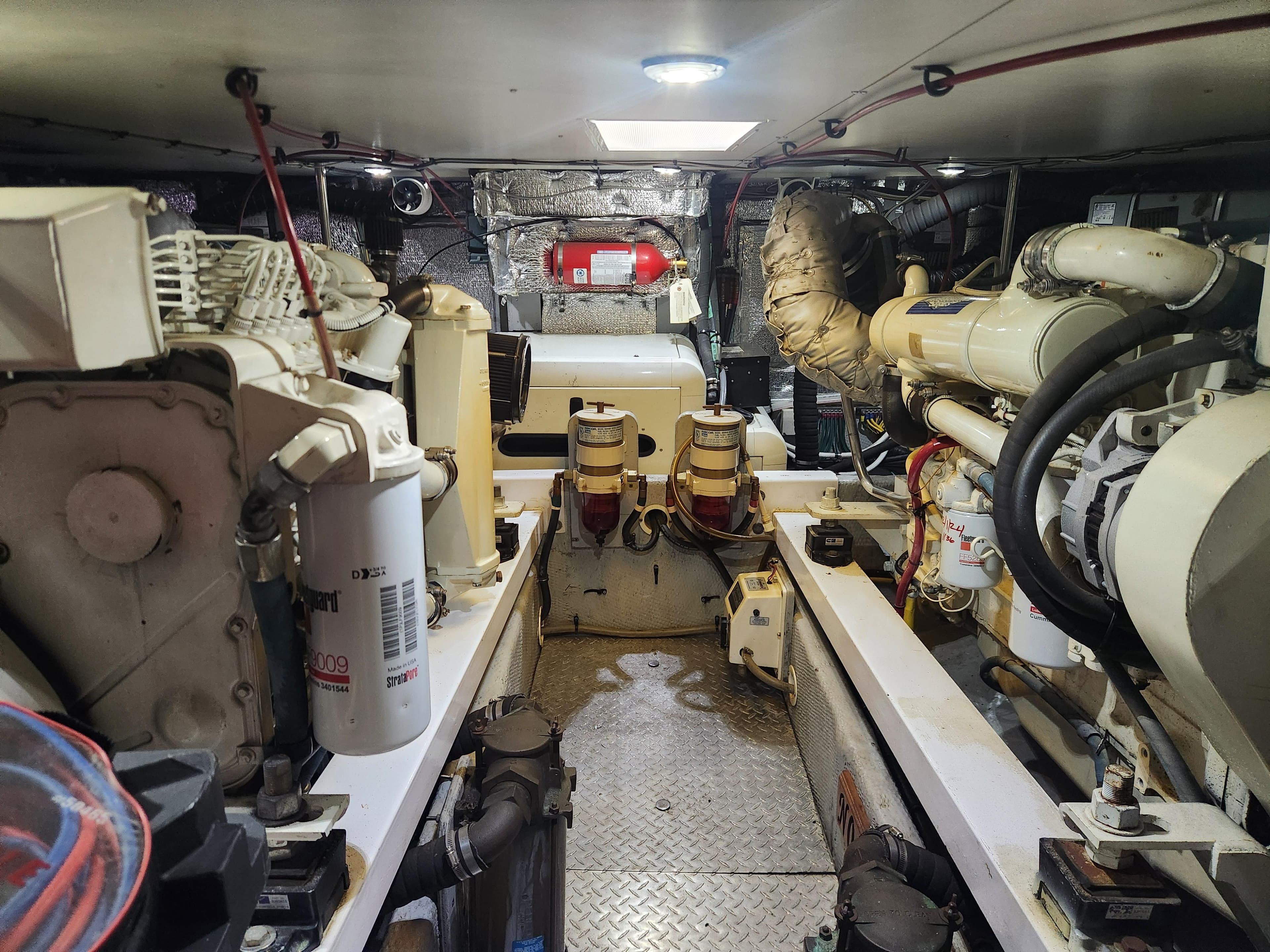 2000 Silverton 453 Motor Yacht - 77