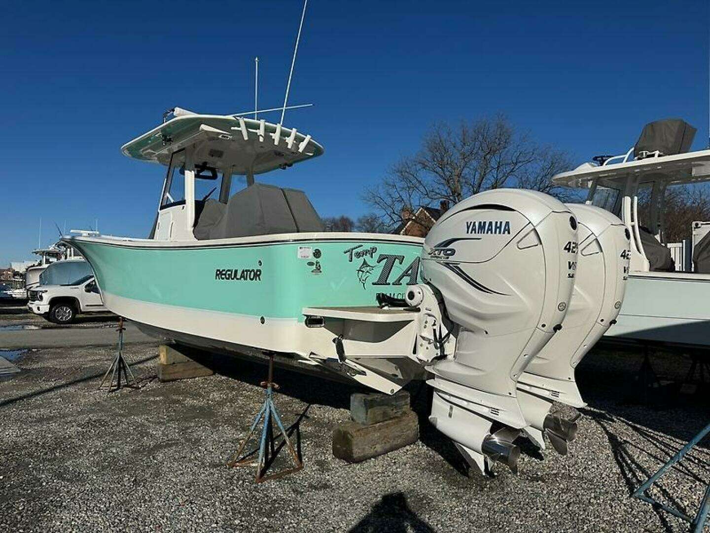 2022 Regulator 31 FS - Image 8