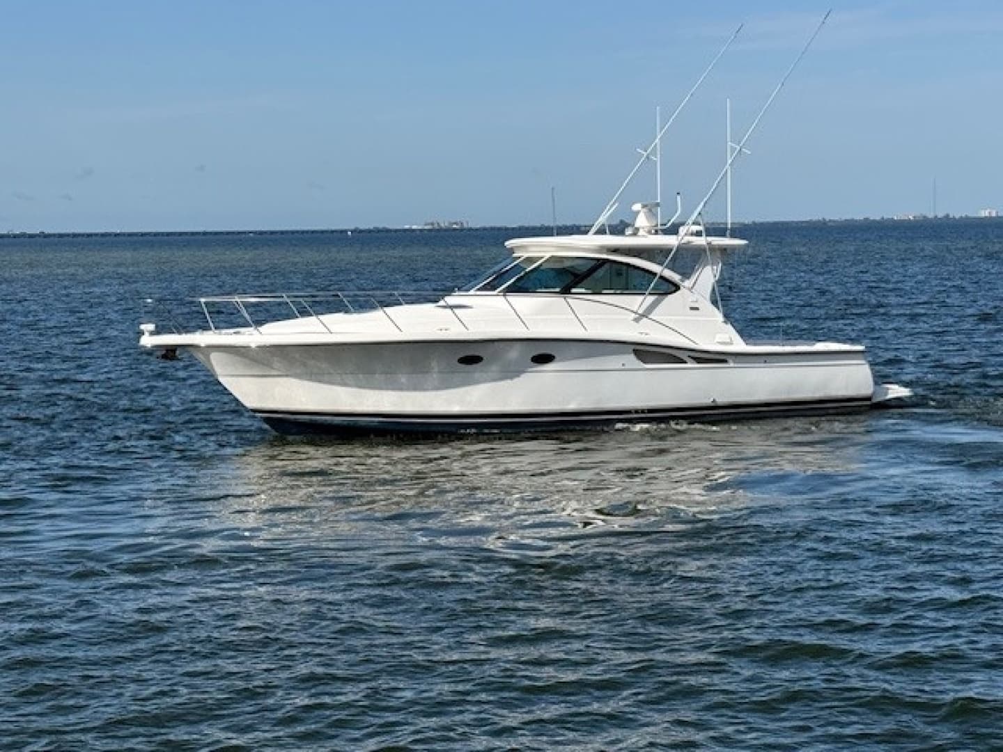 2007 Tiara Yachts 4200 Open - Image 7