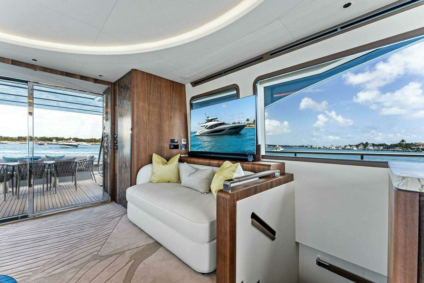 2027 Aquitalia Yachts Flybridge - Image 8