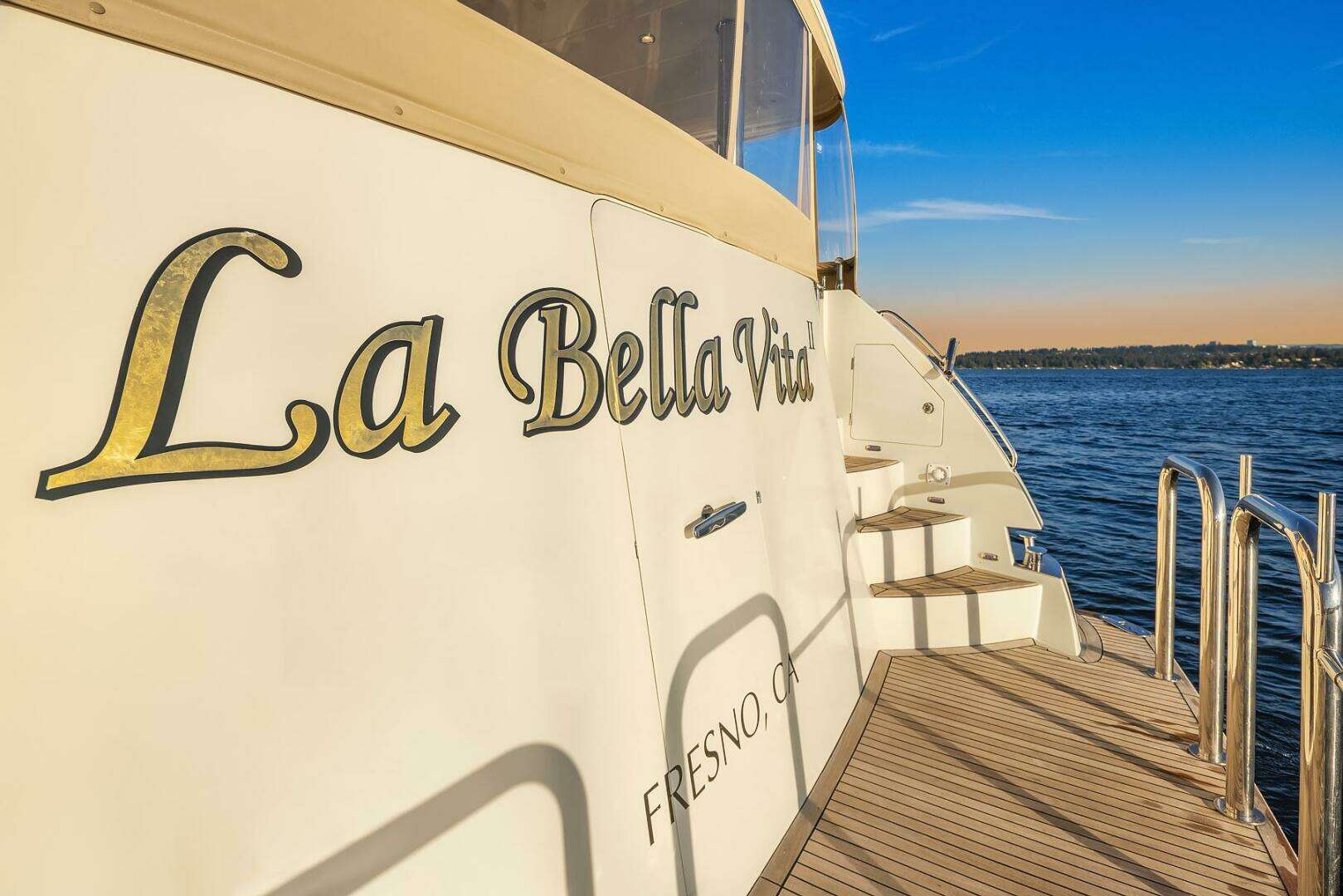 2014 Hampton 720 Skylounge LRC - Image 98