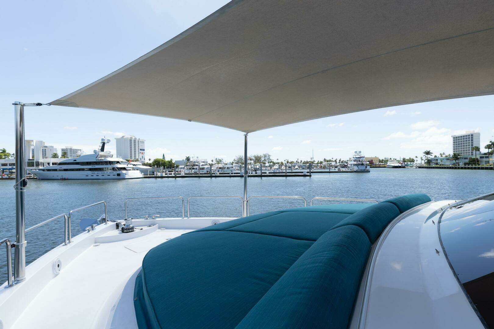 2014 Hatteras 80 - Image 76