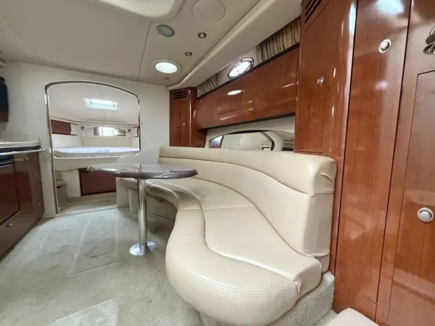 2004 Sea Ray 360 SUNDANCER - Image 39