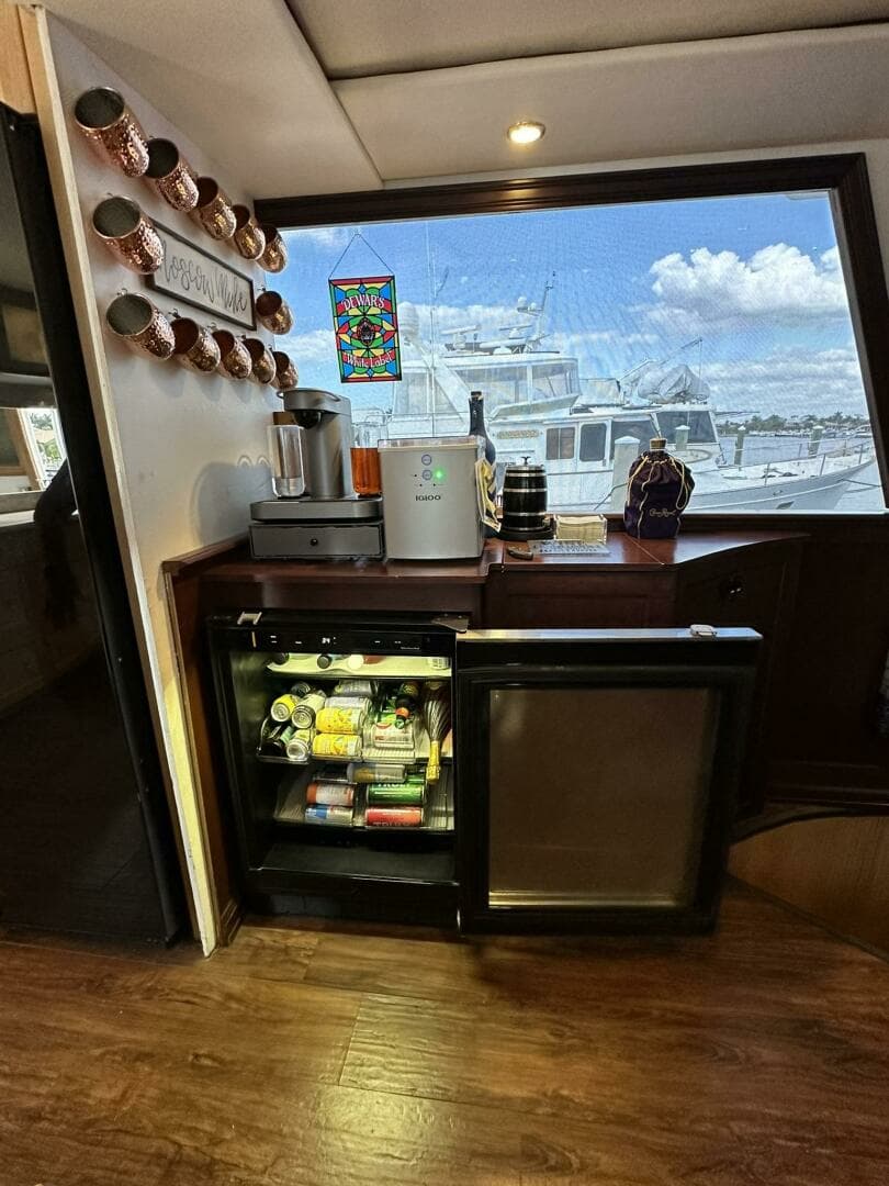 1988 Viking Motor Yacht - Image 77