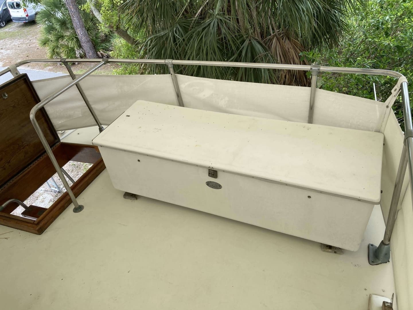 1972 Chris-Craft Commander Flush Deck - Image 10
