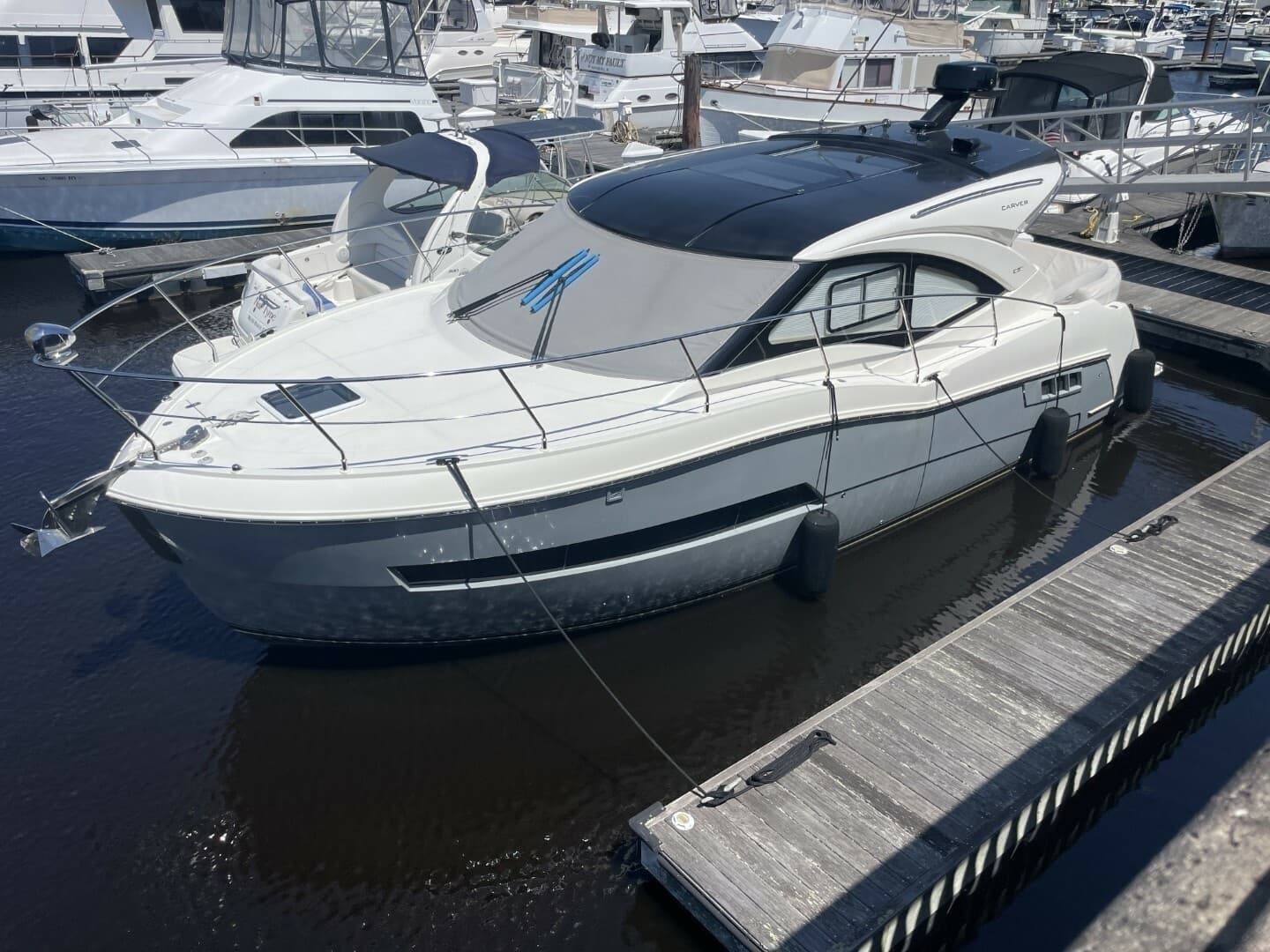 2020 Carver C37  Coupe - Image 19