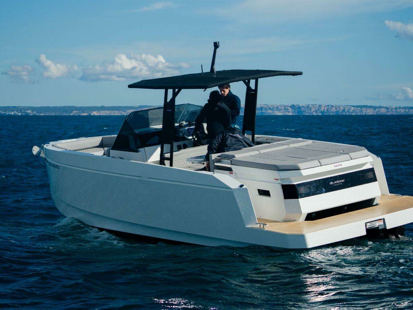 2026 De Antonio Yachts D29 - Image 3