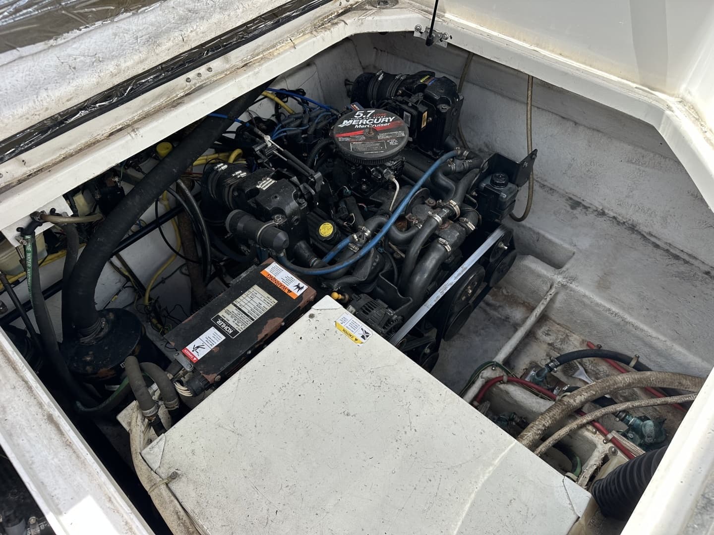 2006 Bayliner 305 - Image 47