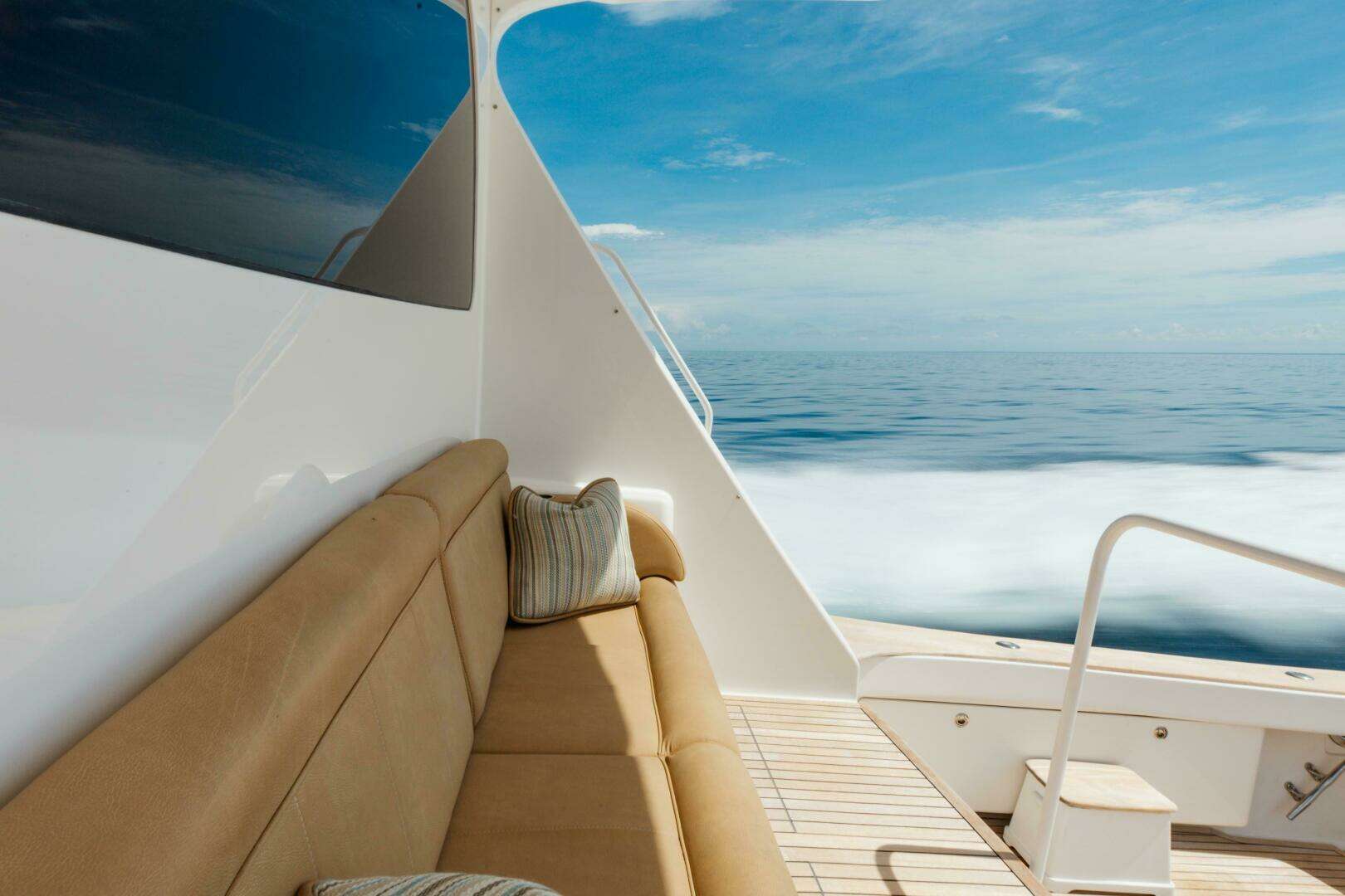 2012 Viking 76 Enclosed Flybridge - Image 5