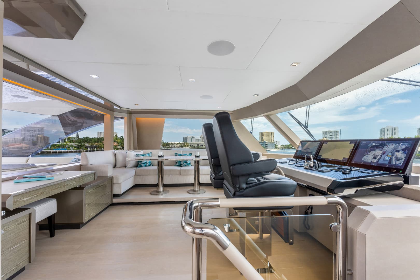 2023 Ocean Alexander 27R - Image 43