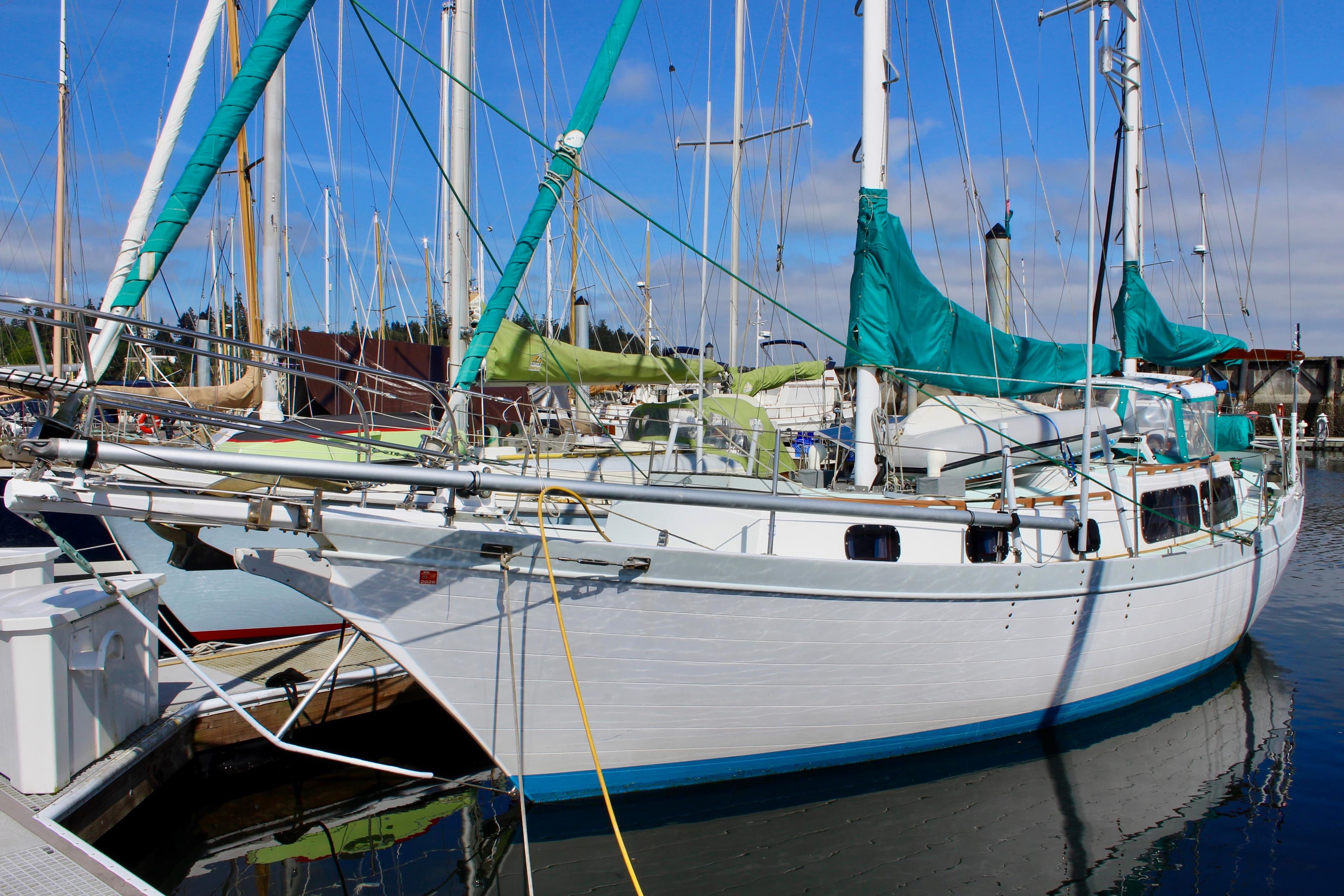 1975 Downeast 38