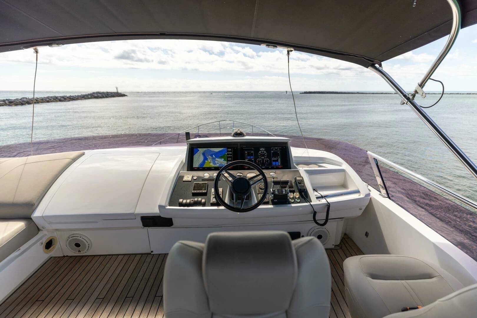 2019 Princess S65 - Image 4