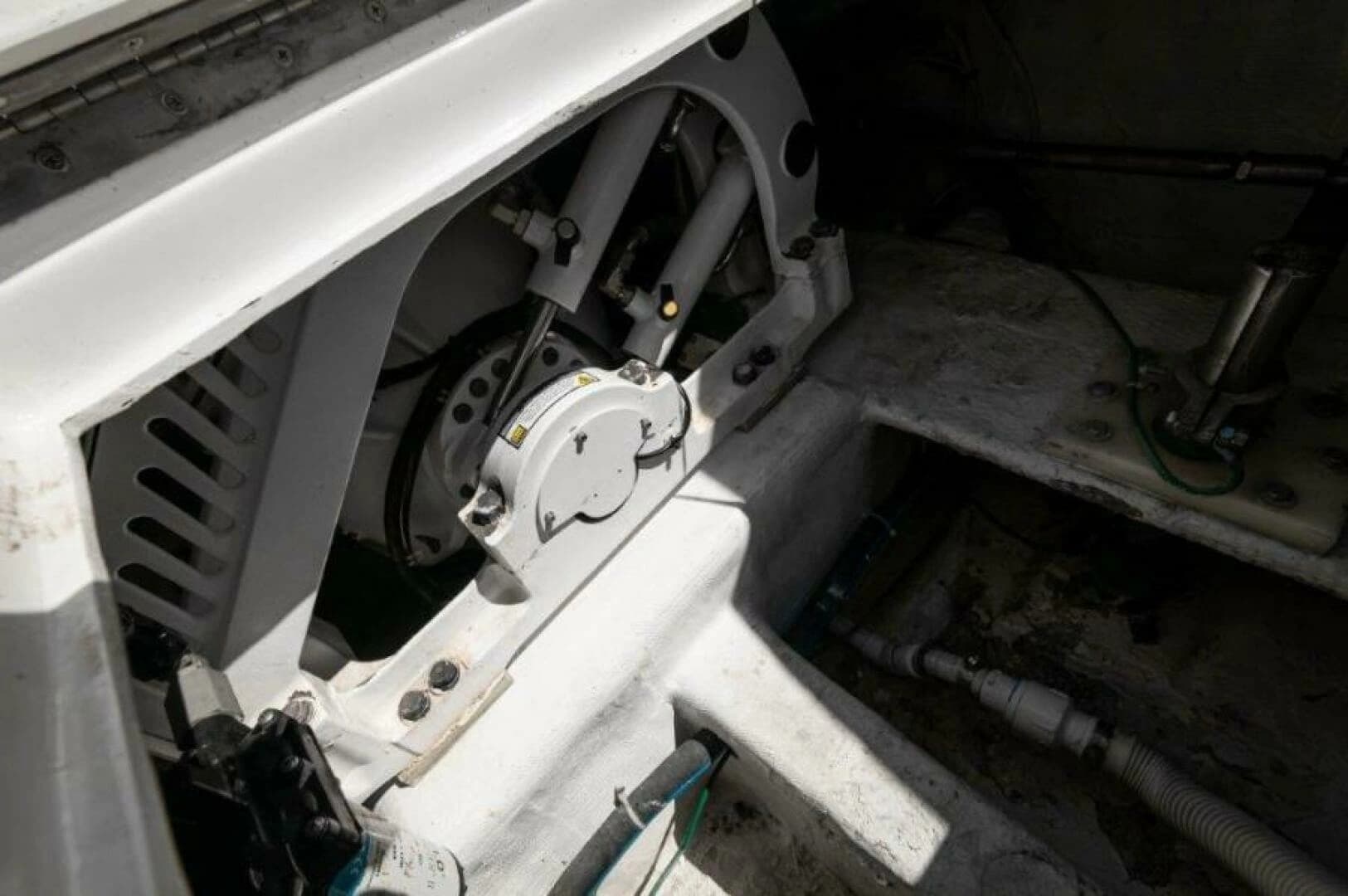 1998 Ocean 48 Super Sport - Image 37
