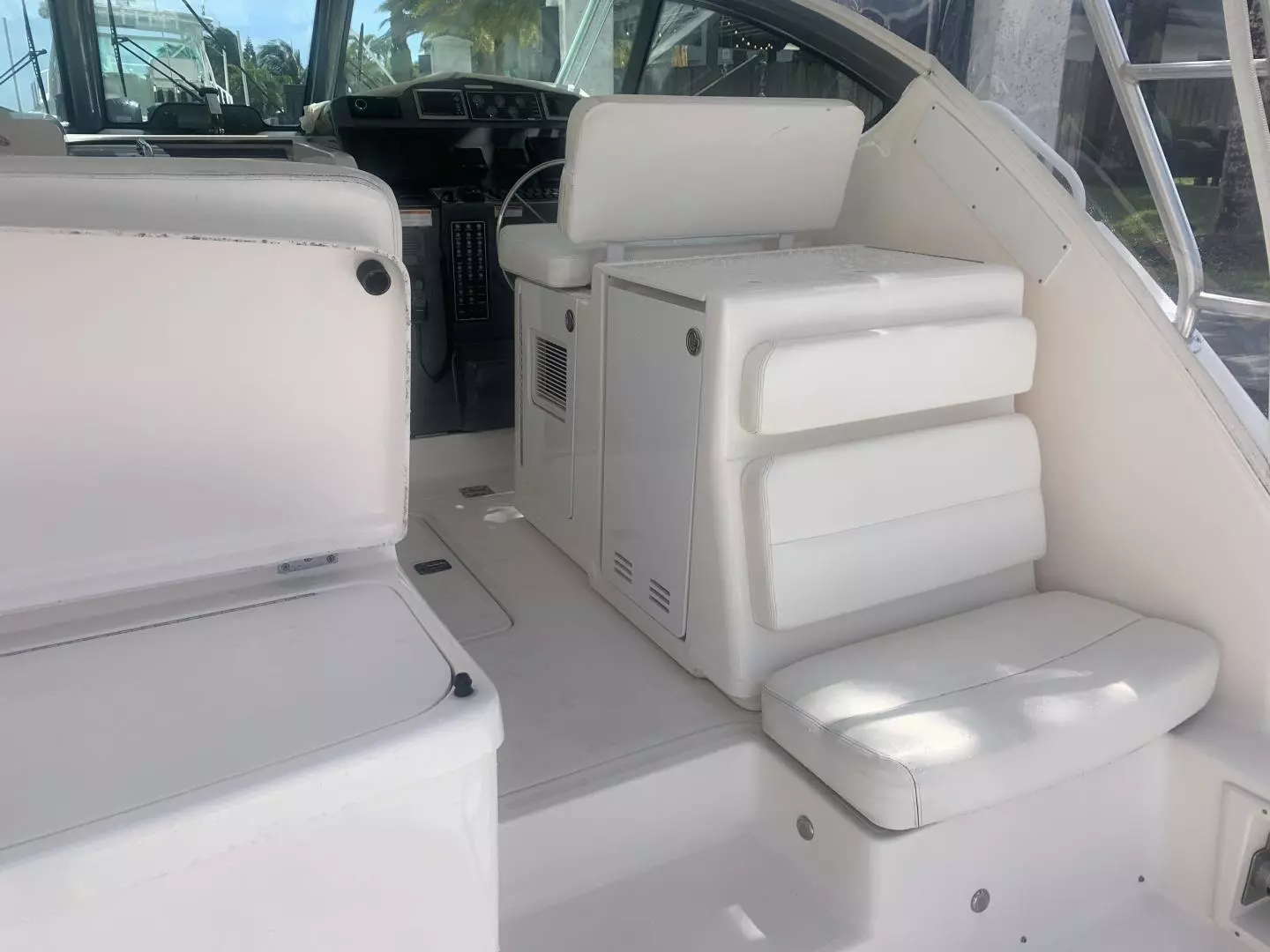 2008 Tiara Yachts 3800 Open - Image 9