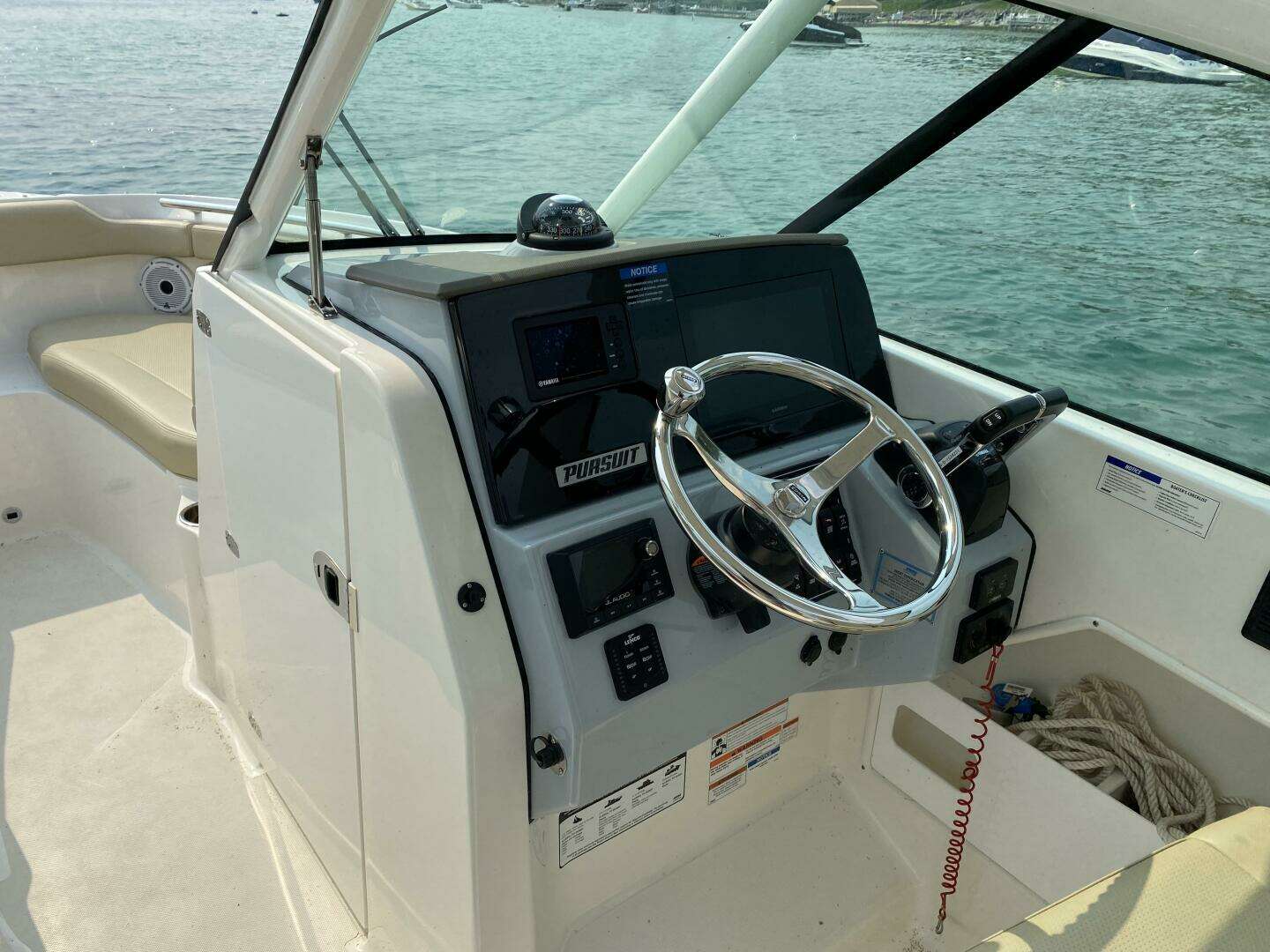 2021 Pursuit 266 Dual Console - Image 26