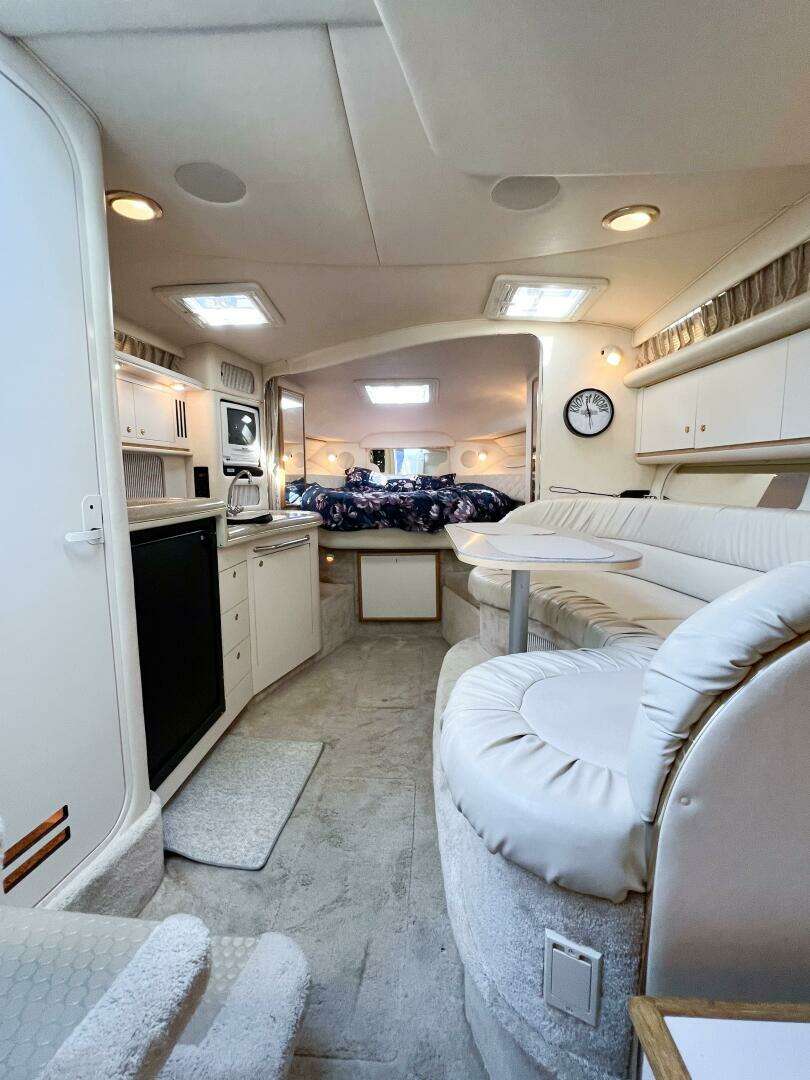 2000 Sea Ray 340 Sundancer - Image 36