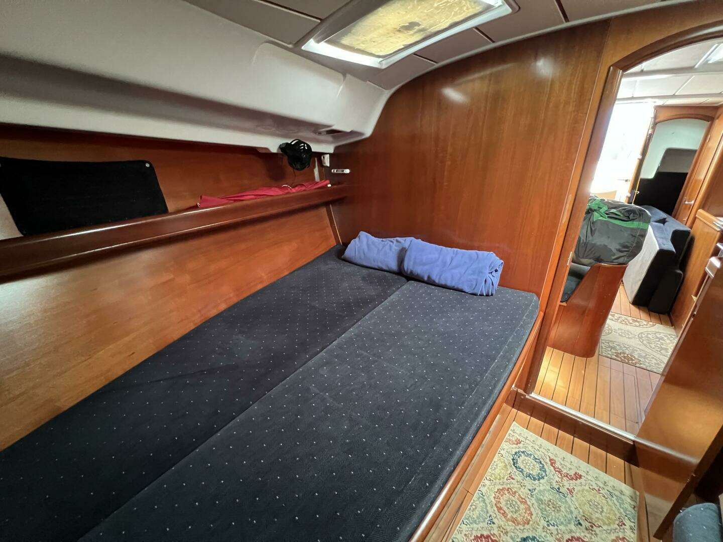 2001 Beneteau 411 - Image 8