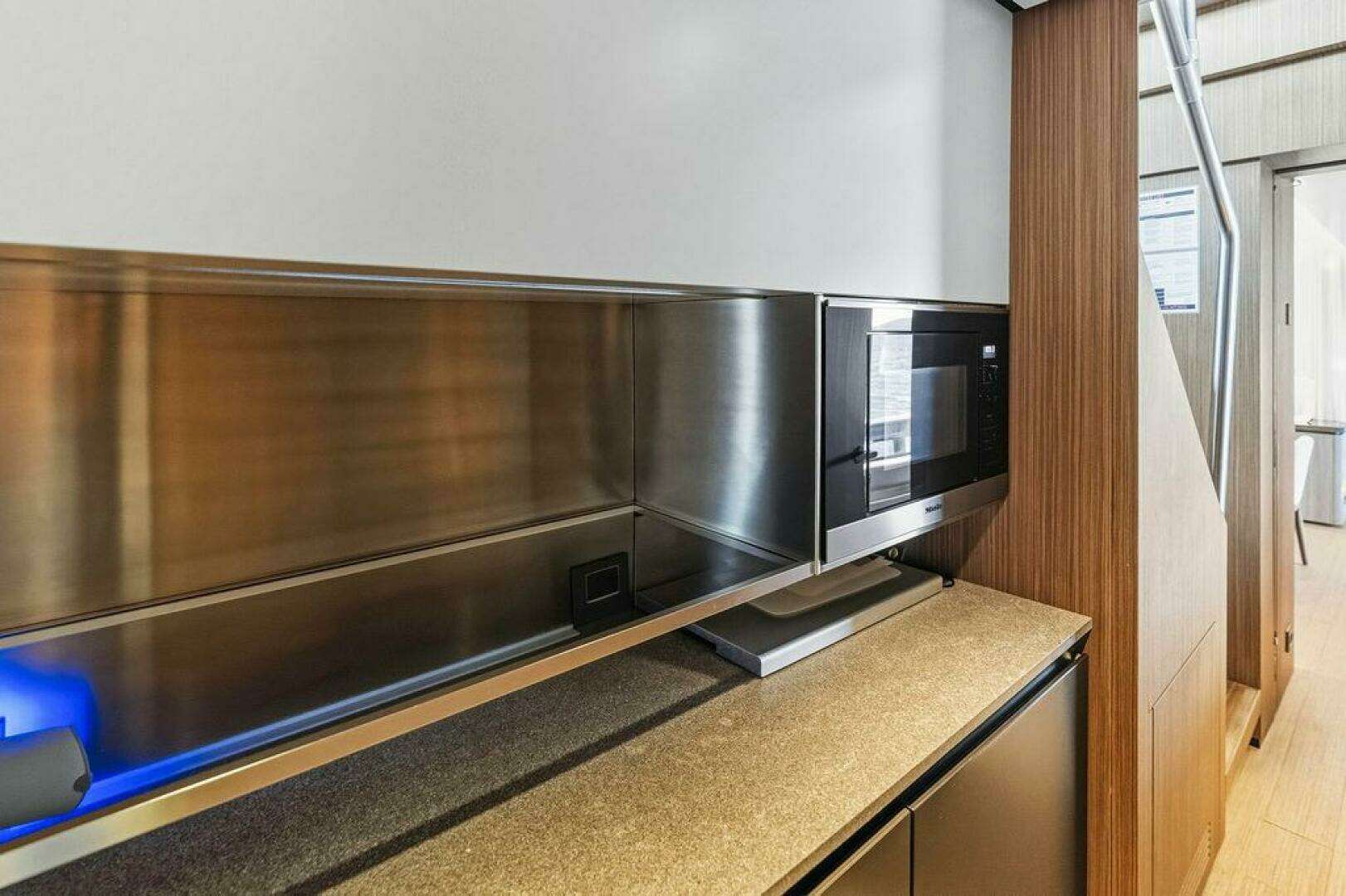2018 Custom Line CL120 - Image 70