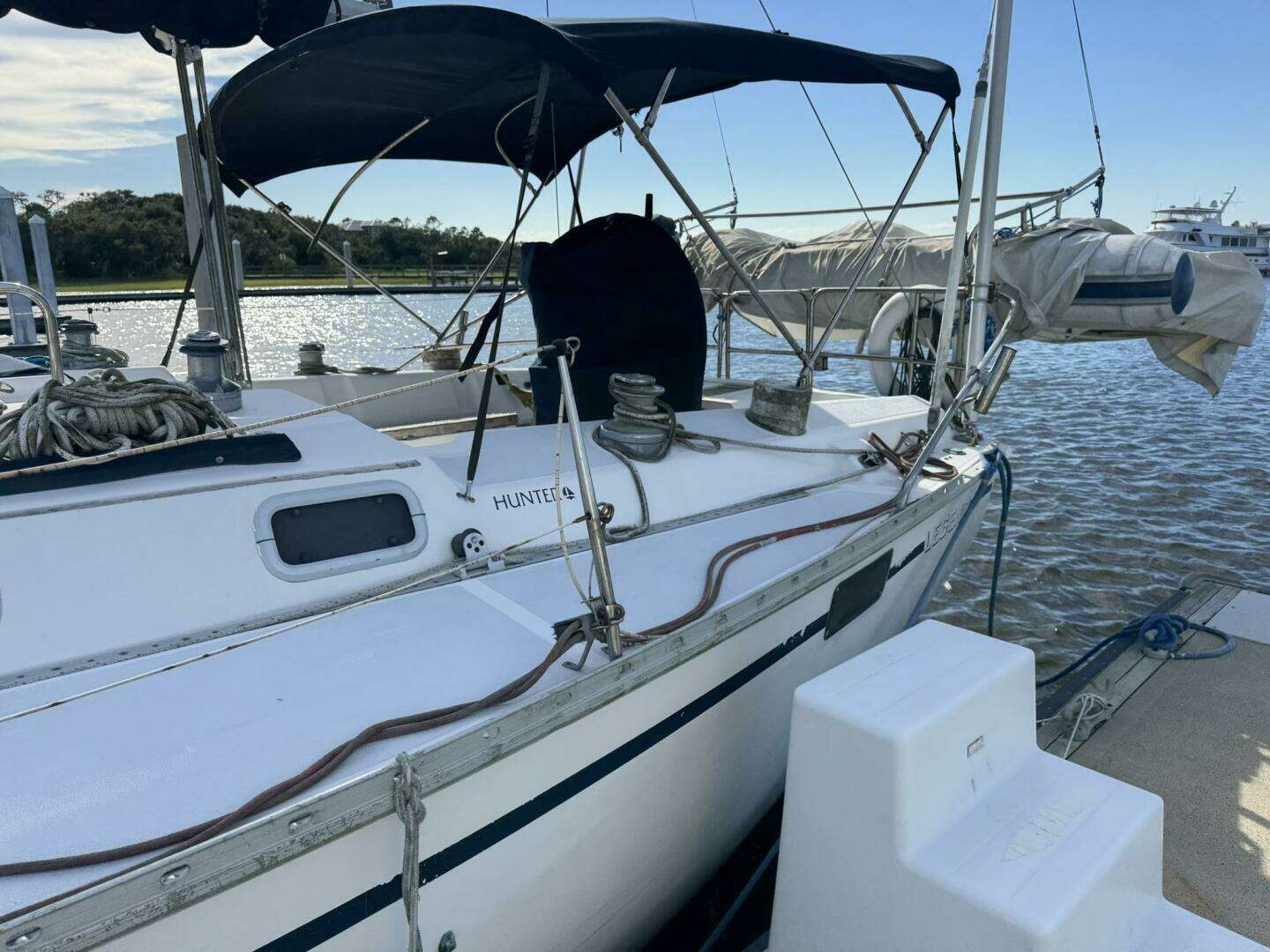 1989 Hunter 40 Hunter Legend - Image 20