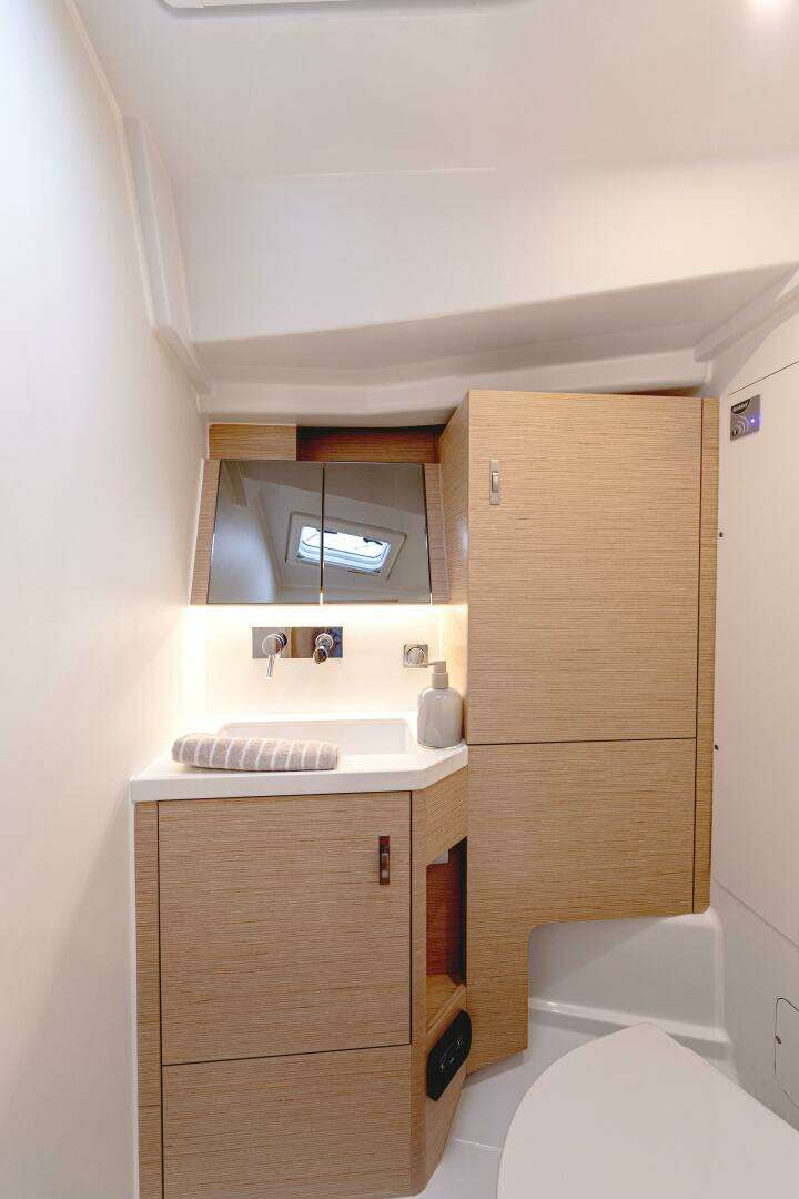 2025 Hanse 360 - Image 22
