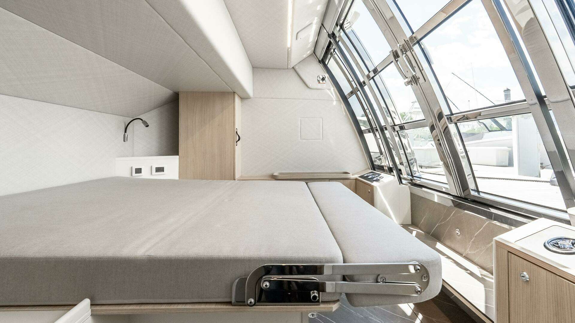 2022 Absolute 64 Navetta - Image 104