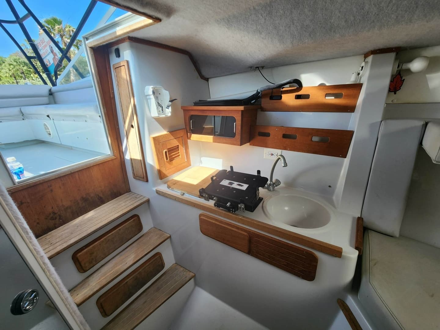 2001 Contender 35 Side Console - Image 12