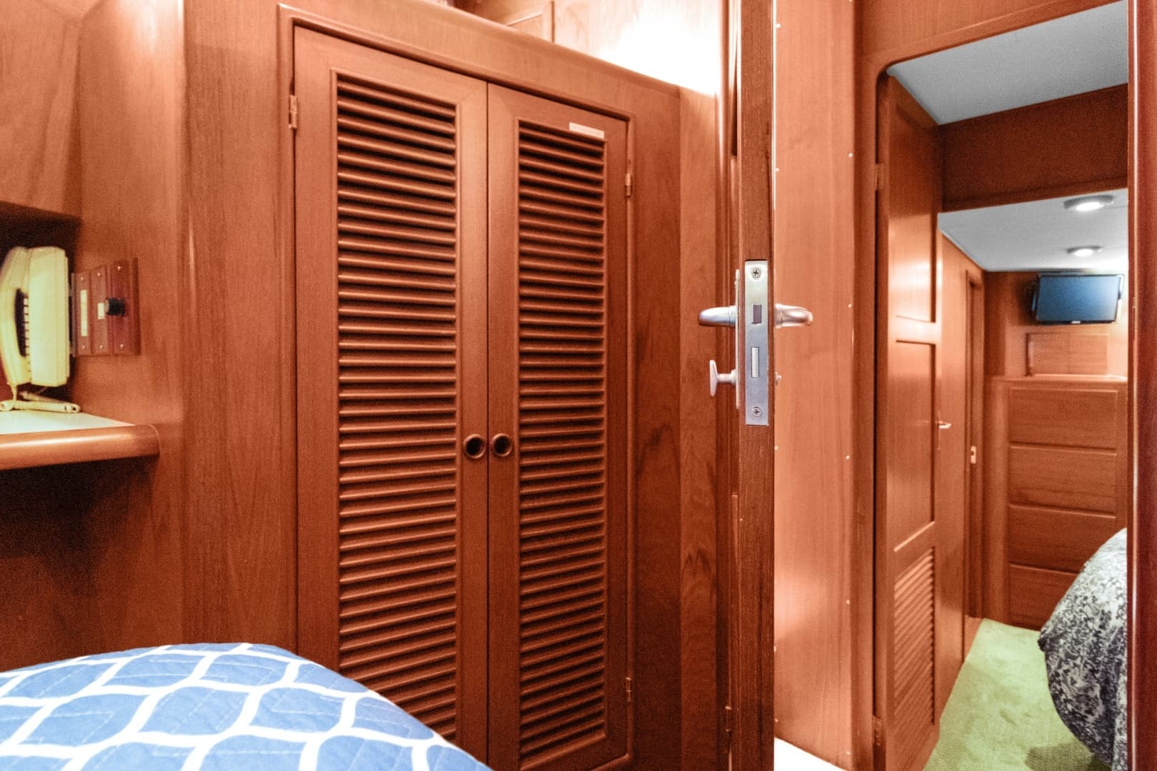 1999 Offshore Yachts 48 Pilothouse - Image 33