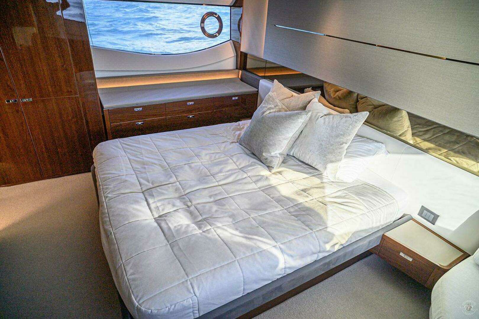 2021 Princess S62 - Image 43