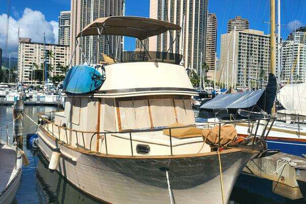 1980 CHB Double Cabin - Image 1
