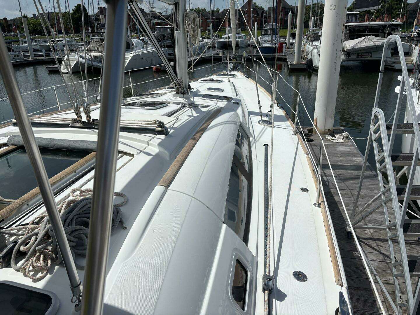 2007 Beneteau 49 - Image 13