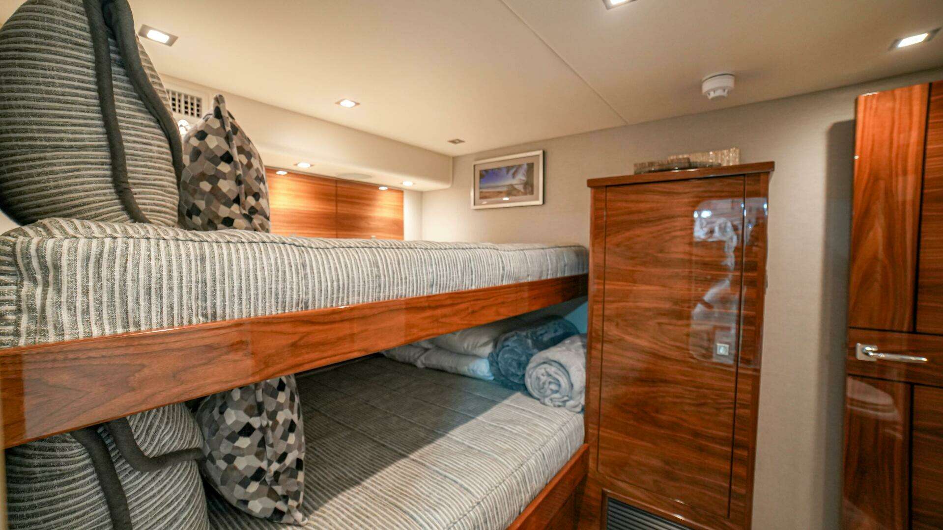 2023 Viking 72 Convertible - Image 97