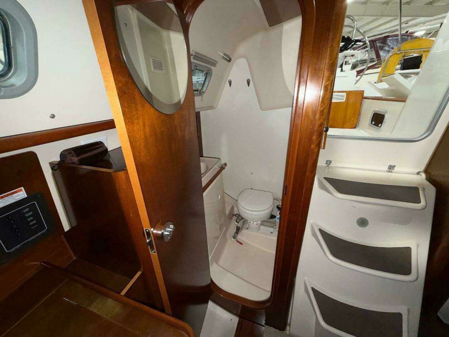 1998 Beneteau 281 - Image 14